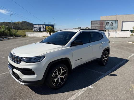 JEEP COMPASS 1.3 T270 TURBO FLEX LONGITUDE AT6 JEEP COMPASS 1.3 T270 TURBO FLEX LONGITUDE AT6